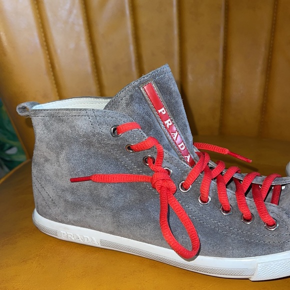 Prada, size 38 (8), grey suede red and silver accents, leather and rubber trim. - Picture 7 of 7